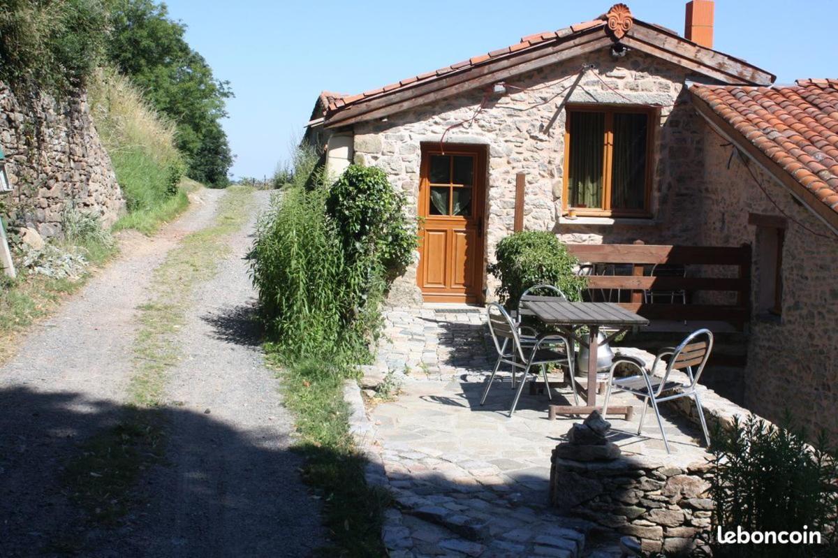 Hébergement de vacances Des Esselards Yzeron